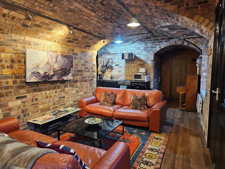 The Armoury: Stylish Ww1 Bunker Villa Норт Куинсфери Екстериор снимка