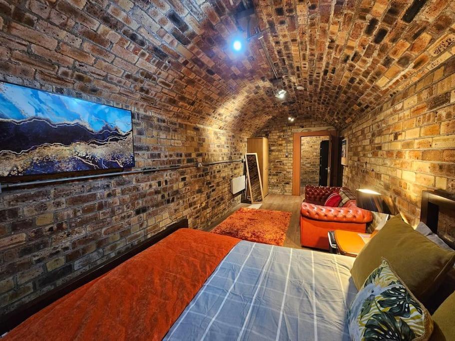 The Armoury: Stylish Ww1 Bunker Villa Норт Куинсфери Екстериор снимка